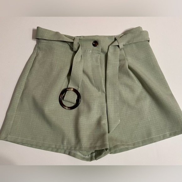 Pants - Boohoo Petite Linen Buckle Shorts